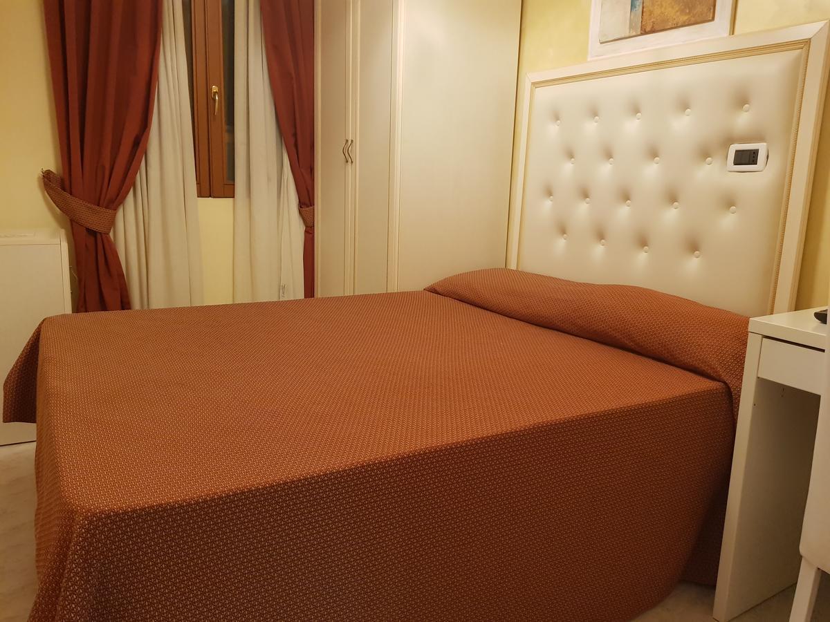 Hotel Il Villino Рим Екстер'єр фото